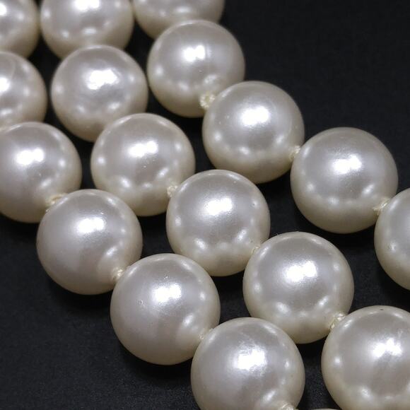 Vintage Japan Pearl Necklace 3 Strand AB Crystals 1950s - Picture 3 of 10